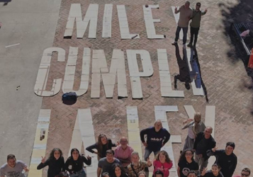 HACEMOS EN LETRAS GIGANTES “MILEI CUMPLÍ LA LEY”