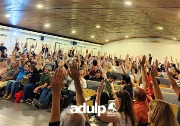 LA ASAMBLEA DE ADULP RATIFICÓ LAS DOS SEMANAS DE PARO 