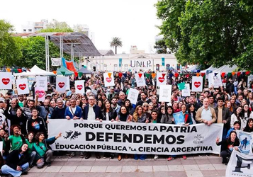 FESTIVAL EN DEFENSA DE LA CIENCIA Y LA EDUCACIÓN